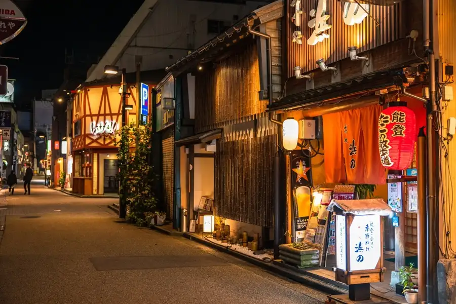 Village traditionnel dans les Alpes japonaises